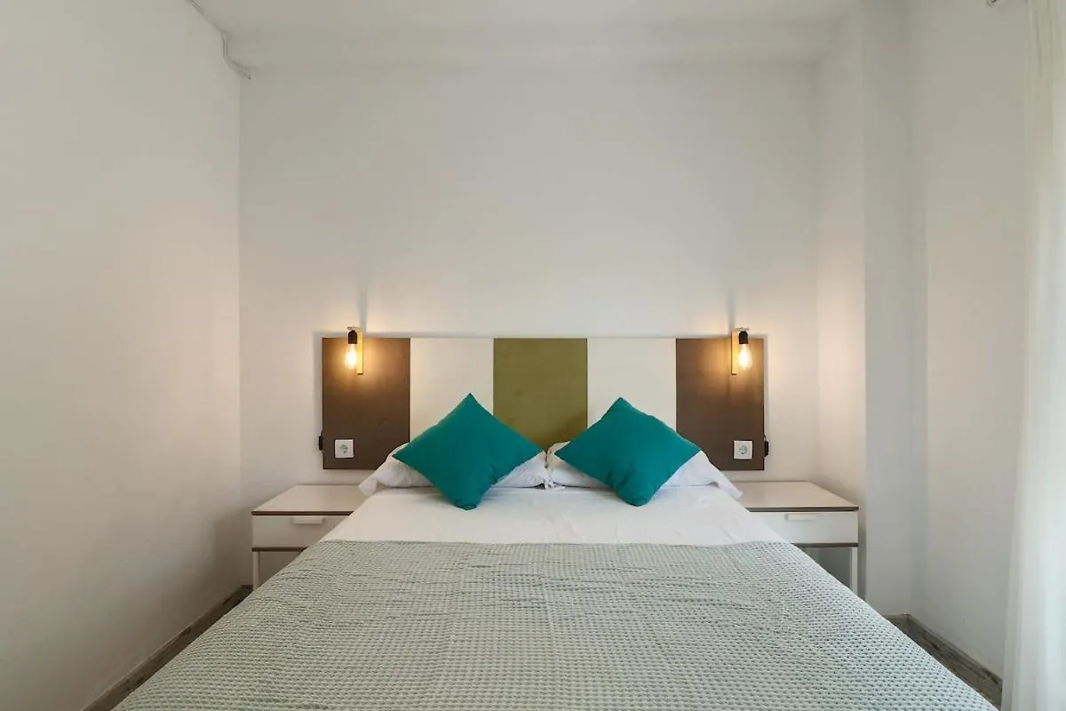 C91 - Two Bedroom Apartment Next To Alcazaba Malaga